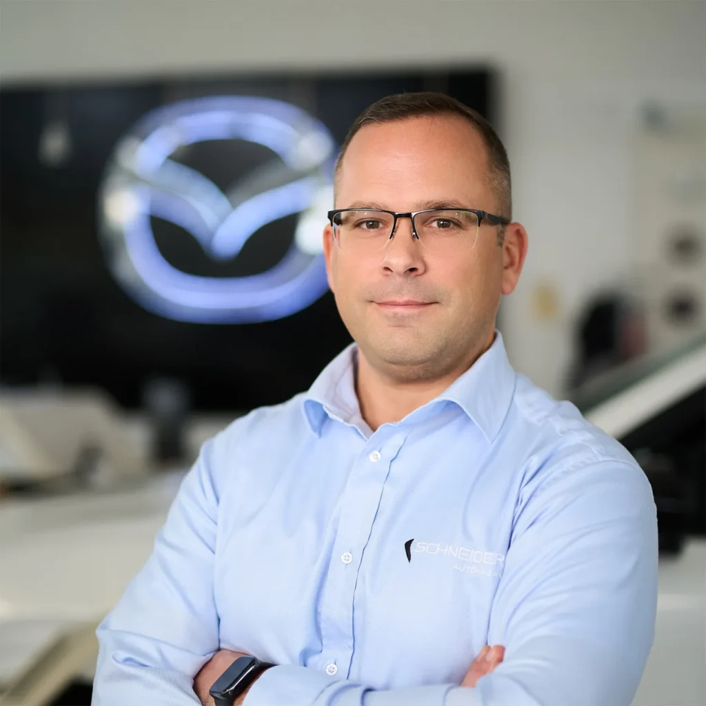 Strausz Balázs mazda_1500x1500