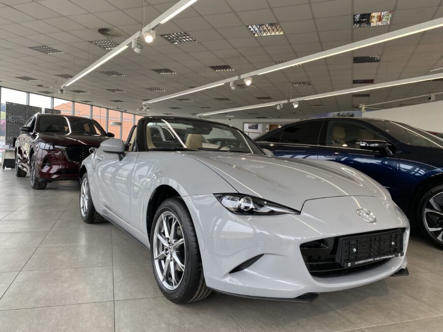 Mazda MX-5 1.5L RWD MT Kazari Aero Grey